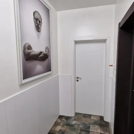 Fs Old Town Luxury With Private Sauna & 2br Apartment Veliko Tarnovo