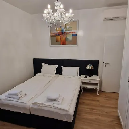 Fs Old Town Luxury With Private Sauna & 2br Veliko Tarnovo