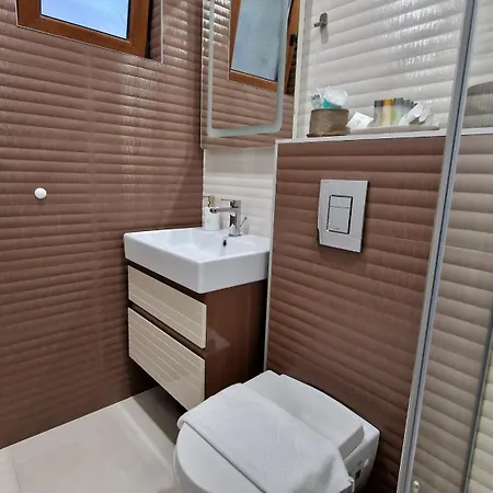 Fs Old Town Luxury With Private Sauna & 2br